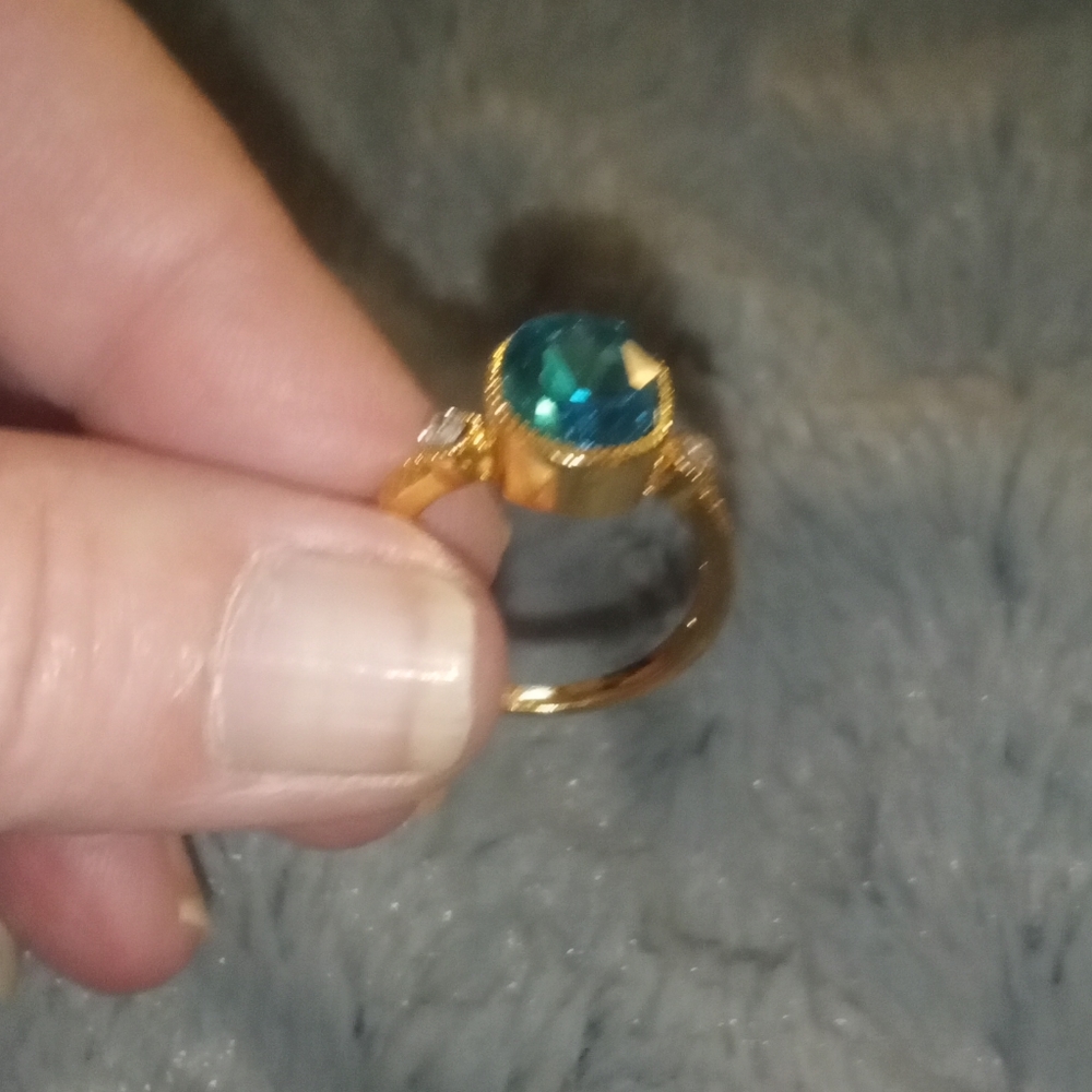 Turquoise color ring - Picture 2 of 2